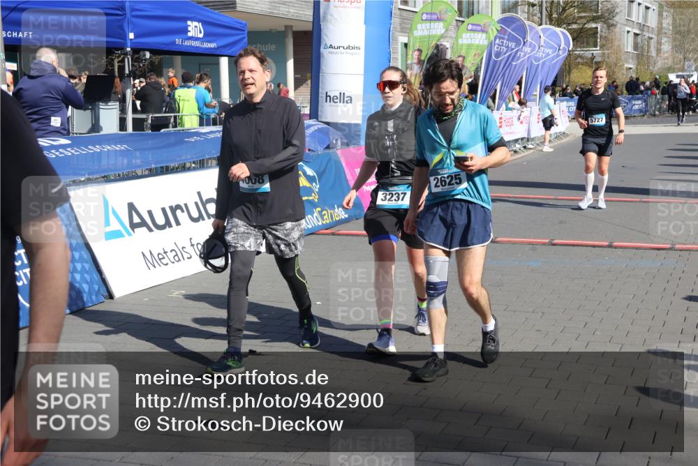 12.04.2026 - 45. Internationalen Wilhelmsburger Insellauf Strokosch-Dieckow http://msf.ph/oto/9462900 12.04.2026 10:53:08 Ziel 2625, 4008, 3237, 5727 meine-sportfotos.de