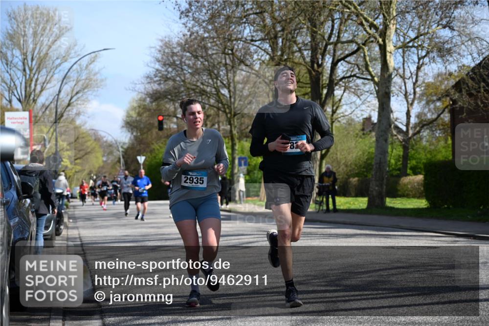12.04.2026 - 45. Internationalen Wilhelmsburger Insellauf J. Mangold http://msf.ph/oto/9462911 12.04.2026 10:51:00 Ziel 3039, 3550, 4659, 2935, 5823, 2762, 5618, 4756, 2506, 3996, 5608, 2598, 3049, 4263, 5769, 3572, 4503 meine-sportfotos.de