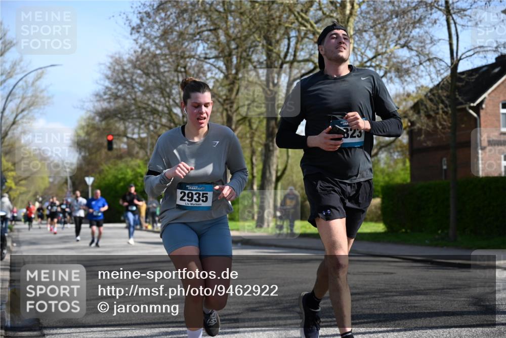 12.04.2026 - 45. Internationalen Wilhelmsburger Insellauf J. Mangold http://msf.ph/oto/9462922 12.04.2026 10:51:01 Ziel 3039, 3550, 4659, 2935, 5823, 2762, 5618, 4756, 2506, 3996, 3996, 5608, 2598, 3049, 4263, 5769, 3572, 3572, 4503 meine-sportfotos.de