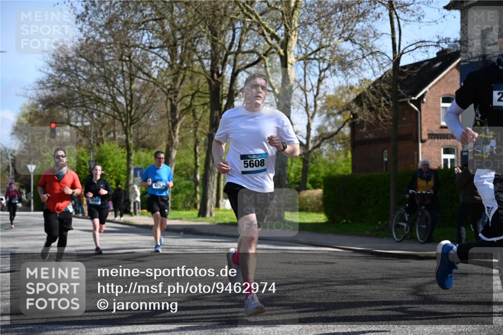 12.04.2026 - 45. Internationalen Wilhelmsburger Insellauf J. Mangold http://msf.ph/oto/9462974 12.04.2026 10:51:14 Ziel 2762, 5618, 4756, 2506, 3996, 5608, 2598, 3049, 4263, 5769, 3572, 4503, 3183, 3567, 2729, 5553, 2837, 4541, 2432 meine-sportfotos.de