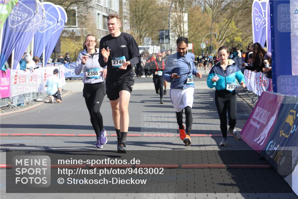 12.04.2026 - 45. Internationalen Wilhelmsburger Insellauf Strokosch-Dieckow http://msf.ph/oto/9463002 12.04.2026 10:53:17 Ziel 2746, 2355, 5491 meine-sportfotos.de