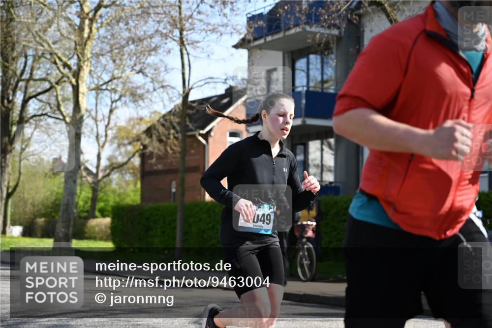 12.04.2026 - 45. Internationalen Wilhelmsburger Insellauf J. Mangold http://msf.ph/oto/9463004 12.04.2026 10:51:18 Ziel 5618, 4756, 2506, 3996, 5608, 2598, 3049, 4263, 5769, 3572, 4503, 3183, 3183, 3567, 2729, 5553, 2837, 4541, 2432, 4414 meine-sportfotos.de