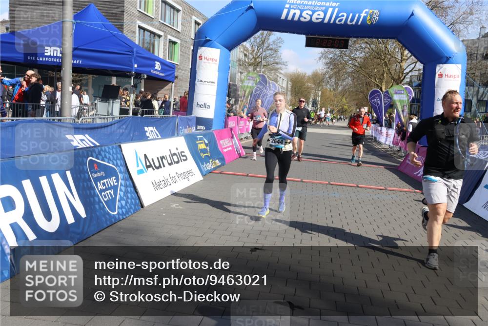 12.04.2026 - 45. Internationalen Wilhelmsburger Insellauf Strokosch-Dieckow http://msf.ph/oto/9463021 12.04.2026 11:12:06 Ziel 4430, 2644, 3112, 2725, 2770 meine-sportfotos.de