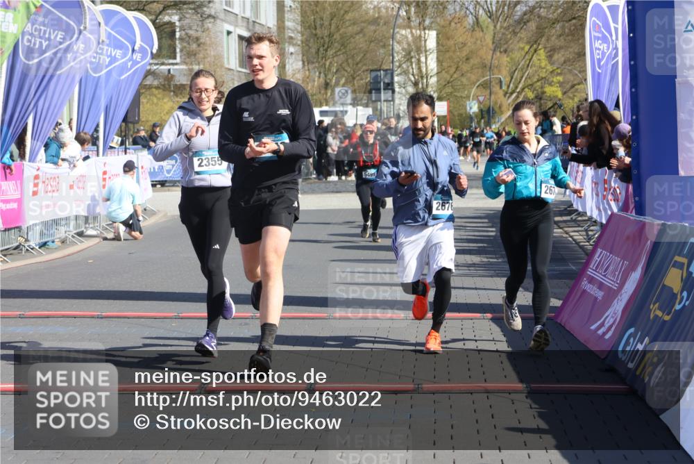 12.04.2026 - 45. Internationalen Wilhelmsburger Insellauf Strokosch-Dieckow http://msf.ph/oto/9463022 12.04.2026 10:53:17 Ziel 2746, 2355, 5491 meine-sportfotos.de