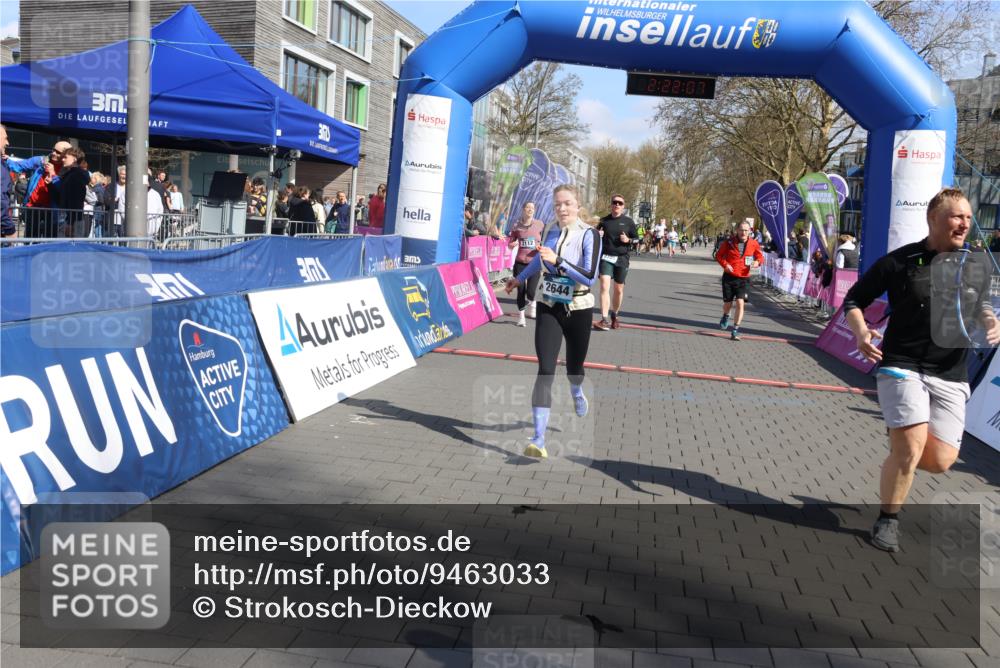 12.04.2026 - 45. Internationalen Wilhelmsburger Insellauf Strokosch-Dieckow http://msf.ph/oto/9463033 12.04.2026 11:12:06 Ziel 4430, 2644, 3112, 2725, 2770 meine-sportfotos.de
