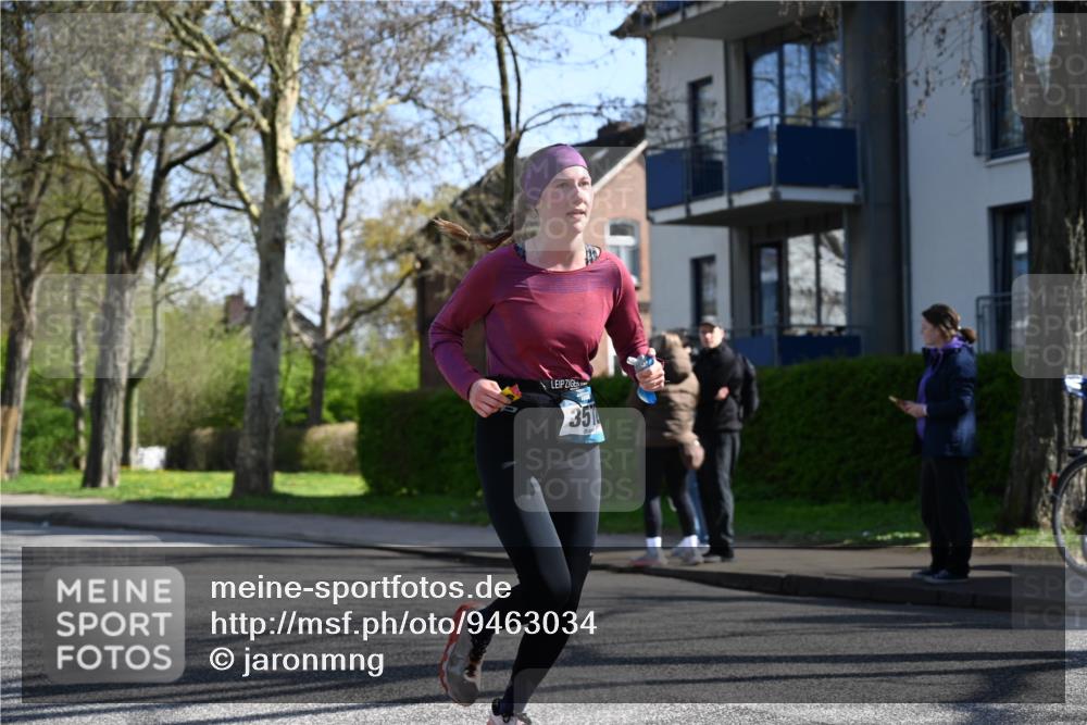 12.04.2026 - 45. Internationalen Wilhelmsburger Insellauf J. Mangold http://msf.ph/oto/9463034 12.04.2026 10:51:24 Ziel 4756, 2506, 3996, 5608, 2598, 3049, 4263, 5769, 3572, 4503, 3183, 3567, 2729, 5553, 2837, 4541, 2432, 4414, 5671, 4596, 4024, 5789 meine-sportfotos.de