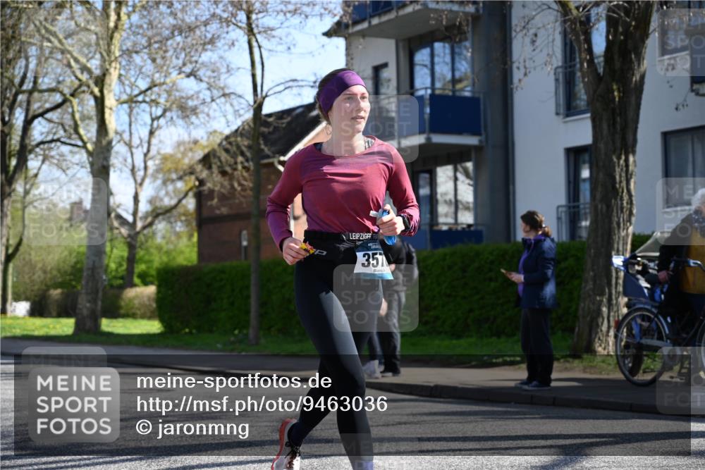 12.04.2026 - 45. Internationalen Wilhelmsburger Insellauf J. Mangold http://msf.ph/oto/9463036 12.04.2026 10:51:24 Ziel 4756, 2506, 3996, 5608, 2598, 3049, 4263, 5769, 3572, 4503, 3183, 3567, 2729, 5553, 2837, 4541, 2432, 4414, 5671, 4596, 4024, 5789 meine-sportfotos.de