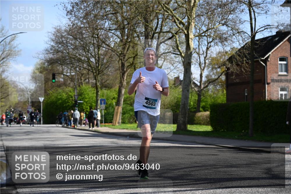 12.04.2026 - 45. Internationalen Wilhelmsburger Insellauf J. Mangold http://msf.ph/oto/9463040 12.04.2026 10:51:29 Ziel 3049, 4263, 5769, 3572, 4503, 3183, 3567, 2729, 5553, 2837, 4541, 2432, 4414, 4414, 5671, 4596, 4024, 5789, 3151, 3674, 3184 meine-sportfotos.de