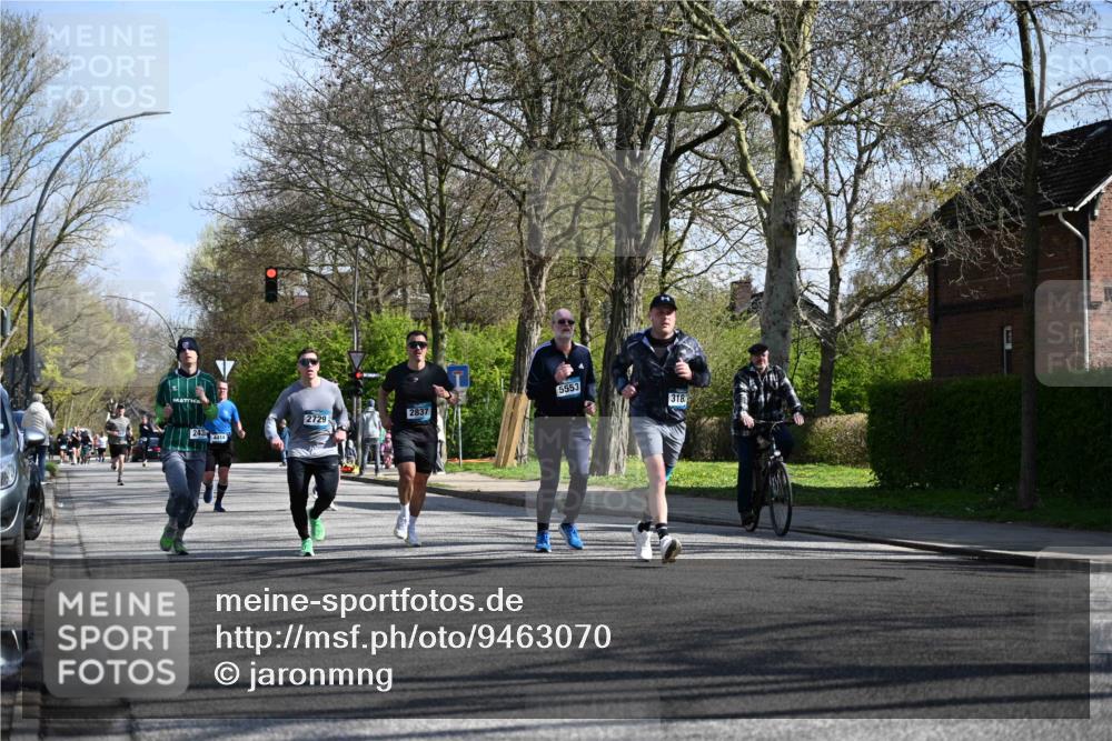12.04.2026 - 45. Internationalen Wilhelmsburger Insellauf J. Mangold http://msf.ph/oto/9463070 12.04.2026 10:51:43 Ziel 3183, 3567, 2729, 5553, 2837, 4541, 2432, 4414, 5671, 4596, 4024, 5789, 3151, 3674, 3184, 3366, 3366, 3923, 3887, 3102, 3852, 2239, 2256, 2255, 5501, 5574 meine-sportfotos.de