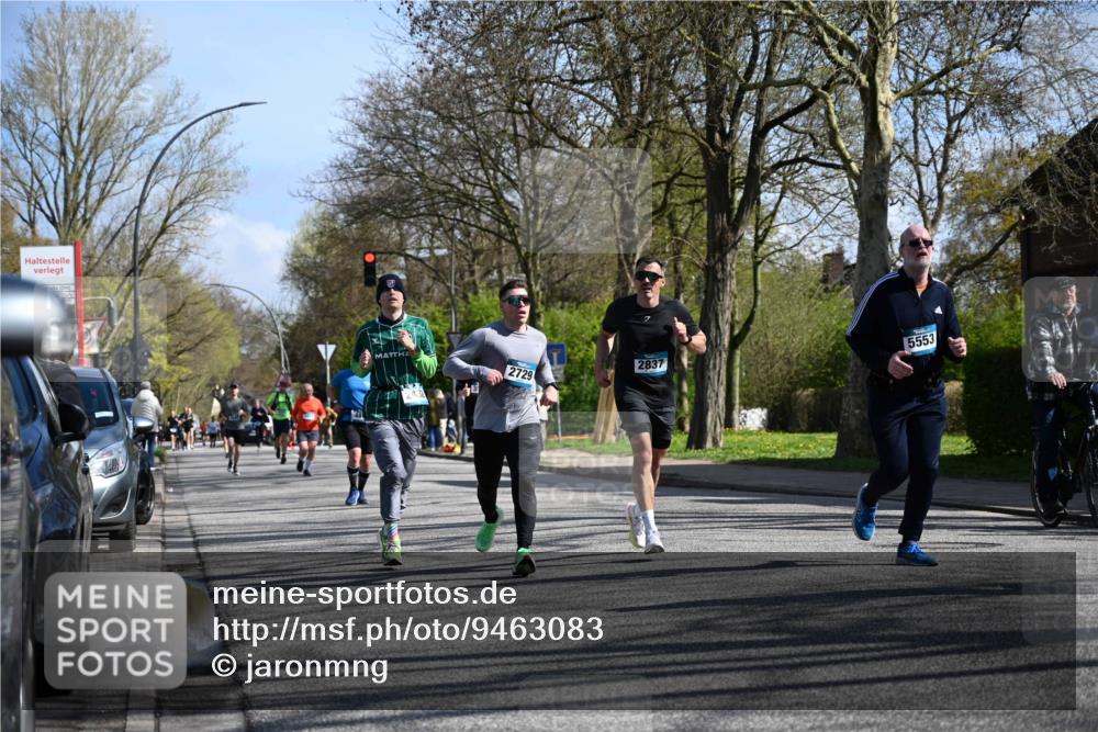 12.04.2026 - 45. Internationalen Wilhelmsburger Insellauf J. Mangold http://msf.ph/oto/9463083 12.04.2026 10:51:44 Ziel 3183, 3567, 2729, 5553, 2837, 4541, 2432, 4414, 5671, 5671, 4596, 4024, 5789, 3151, 3674, 3184, 3366, 3923, 3923, 3887, 3102, 3852, 2239, 2256, 2255, 5501, 5574, 4710 meine-sportfotos.de