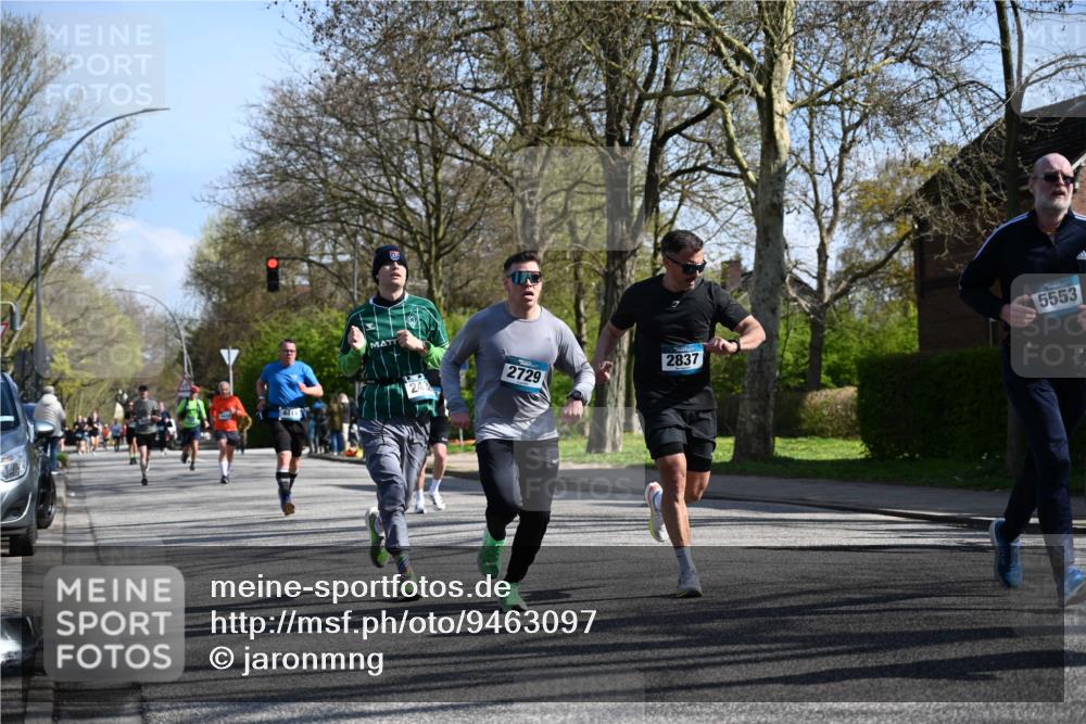 12.04.2026 - 45. Internationalen Wilhelmsburger Insellauf J. Mangold http://msf.ph/oto/9463097 12.04.2026 10:51:45 Ziel 3183, 3567, 2729, 5553, 2837, 4541, 2432, 4414, 5671, 4596, 4024, 5789, 3151, 3674, 3184, 3366, 3923, 3887, 3102, 3887, 3102, 3852, 2239, 2256, 2255, 5501, 5574, 4710 meine-sportfotos.de