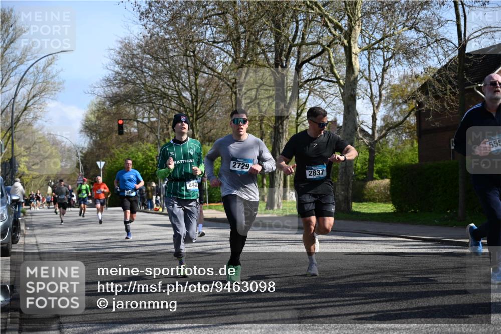 12.04.2026 - 45. Internationalen Wilhelmsburger Insellauf J. Mangold http://msf.ph/oto/9463098 12.04.2026 10:51:45 Ziel 3183, 3567, 2729, 5553, 2837, 4541, 2432, 4414, 5671, 4596, 4024, 5789, 3151, 3674, 3184, 3366, 3923, 3887, 3102, 3887, 3102, 3852, 2239, 2256, 2255, 5501, 5574, 4710 meine-sportfotos.de
