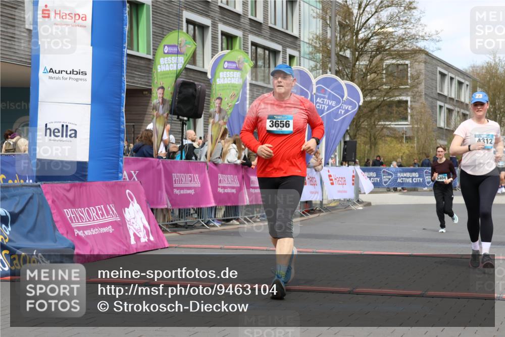 12.04.2026 - 45. Internationalen Wilhelmsburger Insellauf Strokosch-Dieckow http://msf.ph/oto/9463104 12.04.2026 13:17:01 Ziel 3656, 4312, 5404 meine-sportfotos.de