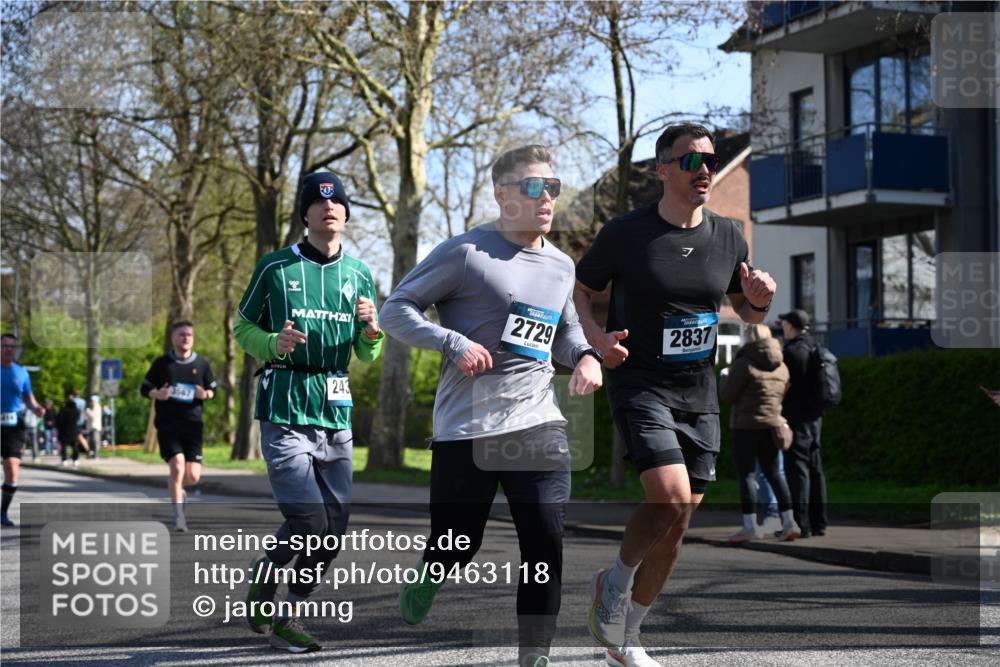 12.04.2026 - 45. Internationalen Wilhelmsburger Insellauf J. Mangold http://msf.ph/oto/9463118 12.04.2026 10:51:46 Ziel 3183, 3567, 2729, 5553, 2837, 4541, 2432, 4414, 5671, 4596, 4596, 4024, 5789, 3151, 3674, 3184, 3366, 3923, 3887, 3102, 3852, 2239, 2256, 2255, 5501, 5574, 4710 meine-sportfotos.de