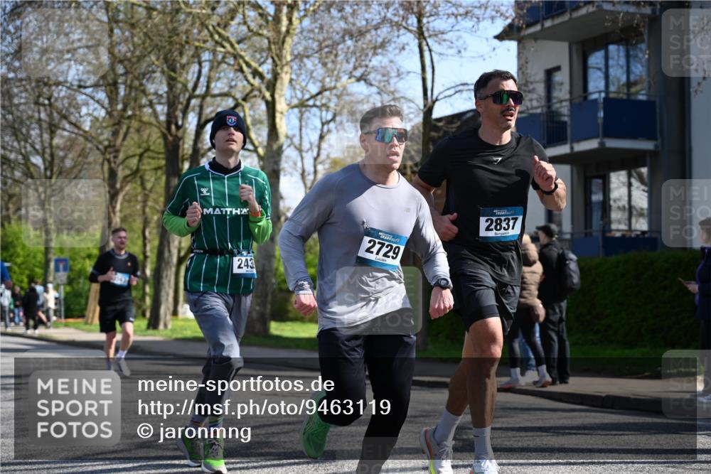 12.04.2026 - 45. Internationalen Wilhelmsburger Insellauf J. Mangold http://msf.ph/oto/9463119 12.04.2026 10:51:46 Ziel 3183, 3567, 2729, 5553, 2837, 4541, 2432, 4414, 5671, 4596, 4596, 4024, 5789, 3151, 3674, 3184, 3366, 3923, 3887, 3102, 3852, 2239, 2256, 2255, 5501, 5574, 4710 meine-sportfotos.de