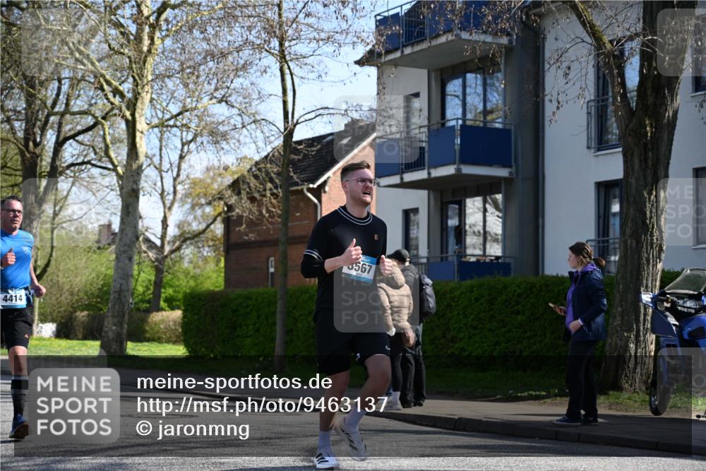 12.04.2026 - 45. Internationalen Wilhelmsburger Insellauf J. Mangold http://msf.ph/oto/9463137 12.04.2026 10:51:49 Ziel 3183, 3567, 2729, 5553, 2837, 4541, 2432, 4414, 5671, 4596, 4024, 5789, 3151, 3674, 3184, 3366, 3923, 3887, 3102, 3852, 2239, 2256, 2255, 5501, 5574, 4710 meine-sportfotos.de