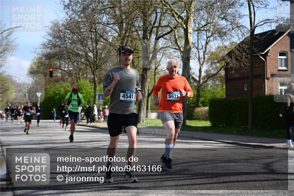 12.04.2026 - 45. Internationalen Wilhelmsburger Insellauf J. Mangold http://msf.ph/oto/9463166 12.04.2026 10:51:54 Ziel 3183, 3567, 2729, 5553, 2837, 4541, 2432, 4414, 5671, 4596, 4024, 5789, 3151, 3674, 3184, 3366, 3923, 3887, 3102, 3852, 2239, 2256, 2255, 5501, 5574, 5501, 5574, 4710, 4689, 4836, 3291 meine-sportfotos.de