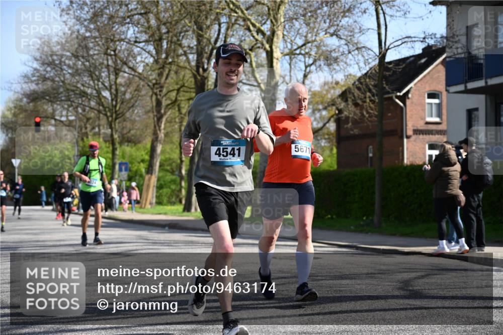 12.04.2026 - 45. Internationalen Wilhelmsburger Insellauf J. Mangold http://msf.ph/oto/9463174 12.04.2026 10:51:54 Ziel 3183, 3567, 2729, 5553, 2837, 4541, 2432, 4414, 5671, 4596, 4024, 5789, 3151, 3674, 3184, 3366, 3923, 3887, 3102, 3852, 2239, 2256, 2255, 5501, 5574, 5501, 5574, 4710, 4689, 4836, 3291 meine-sportfotos.de