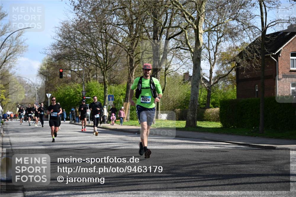 12.04.2026 - 45. Internationalen Wilhelmsburger Insellauf J. Mangold http://msf.ph/oto/9463179 12.04.2026 10:51:56 Ziel 3567, 2729, 5553, 2837, 4541, 2432, 4414, 5671, 4596, 4024, 5789, 3151, 3674, 3184, 3366, 3923, 3923, 3887, 3102, 3852, 2239, 2256, 2255, 5501, 5574, 4710, 4710, 4689, 4836, 3291 meine-sportfotos.de