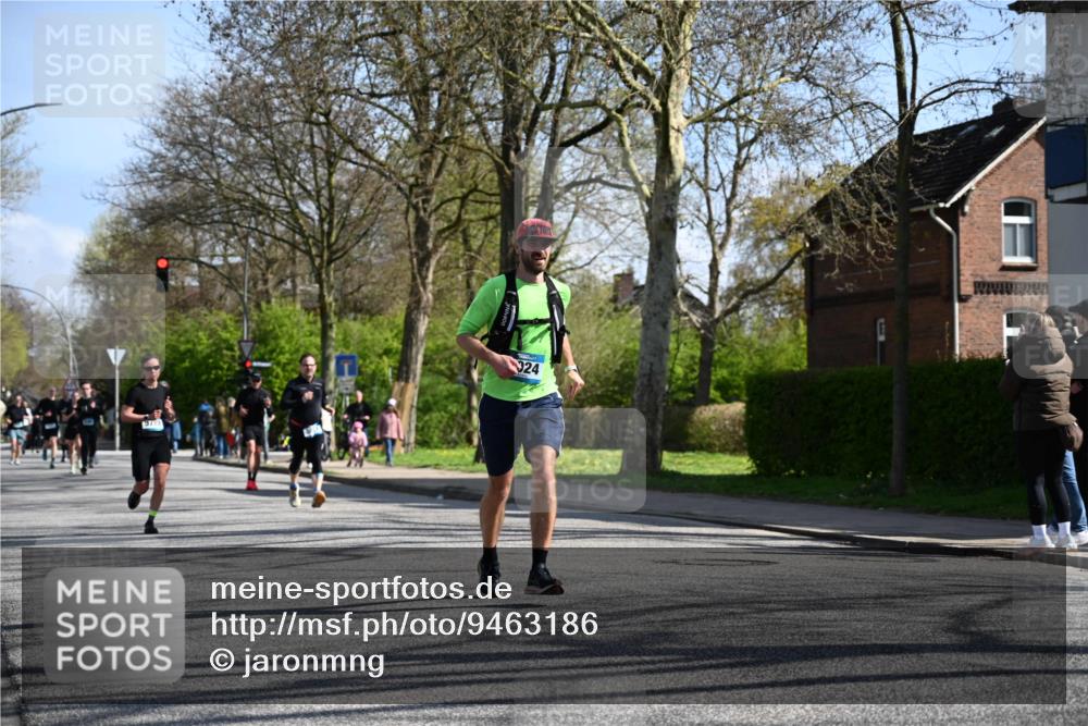 12.04.2026 - 45. Internationalen Wilhelmsburger Insellauf J. Mangold http://msf.ph/oto/9463186 12.04.2026 10:51:56 Ziel 3567, 2729, 5553, 2837, 4541, 2432, 4414, 5671, 4596, 4024, 5789, 3151, 3674, 3184, 3366, 3923, 3923, 3887, 3102, 3852, 2239, 2256, 2255, 5501, 5574, 4710, 4710, 4689, 4836, 3291 meine-sportfotos.de