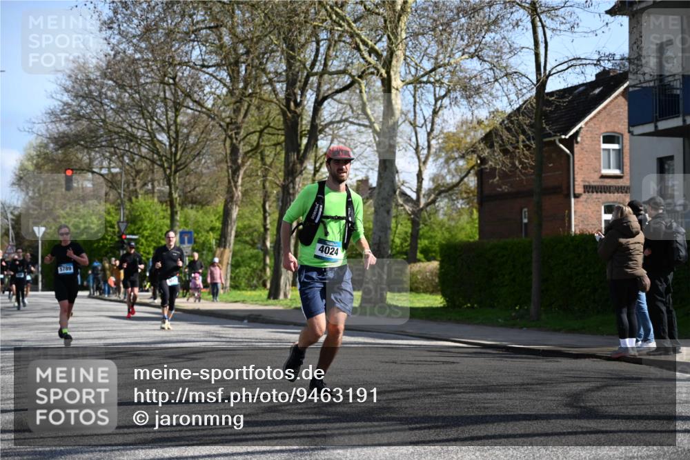 12.04.2026 - 45. Internationalen Wilhelmsburger Insellauf J. Mangold http://msf.ph/oto/9463191 12.04.2026 10:51:57 Ziel 3567, 2729, 5553, 2837, 4541, 2432, 4414, 5671, 4596, 4024, 5789, 3151, 3674, 3184, 3366, 3923, 3887, 3102, 3887, 3102, 3852, 2239, 2256, 2255, 5501, 5574, 4710, 4689, 4836, 3291, 5284 meine-sportfotos.de