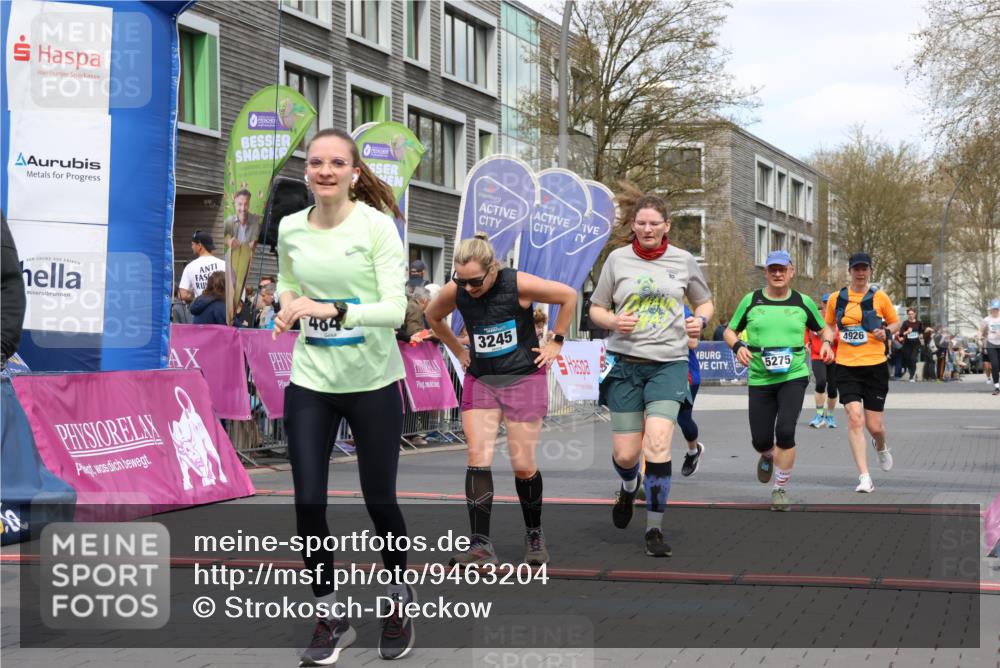12.04.2026 - 45. Internationalen Wilhelmsburger Insellauf Strokosch-Dieckow http://msf.ph/oto/9463204 12.04.2026 13:16:53 Ziel 3245, 4849, 3195, 5275, 5269, 4820, 4926 meine-sportfotos.de