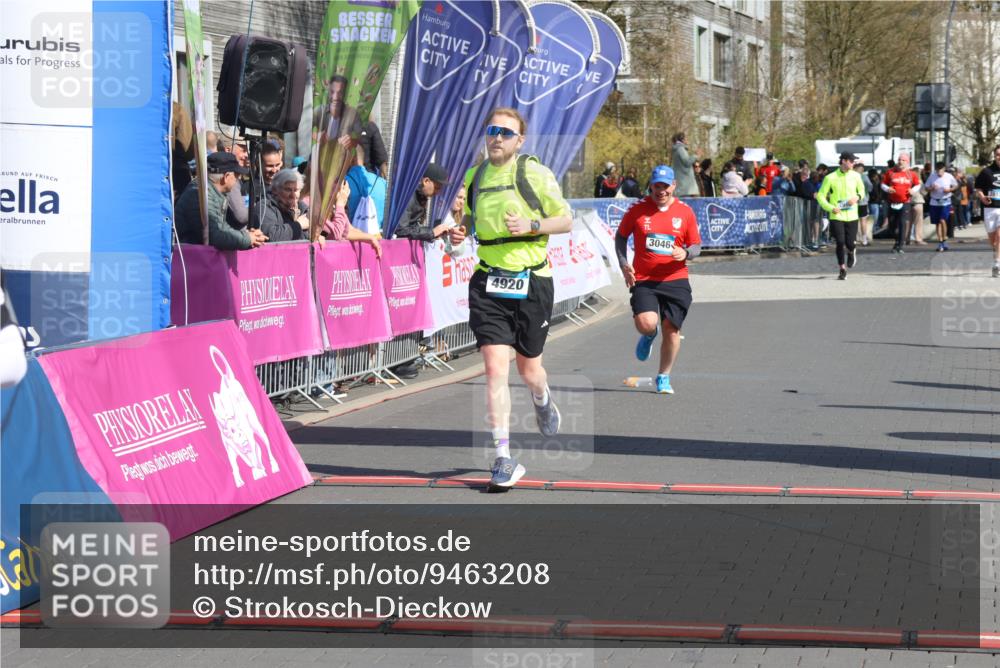 12.04.2026 - 45. Internationalen Wilhelmsburger Insellauf Strokosch-Dieckow http://msf.ph/oto/9463208 12.04.2026 11:12:19 Ziel 3751, 4920, 3046 meine-sportfotos.de