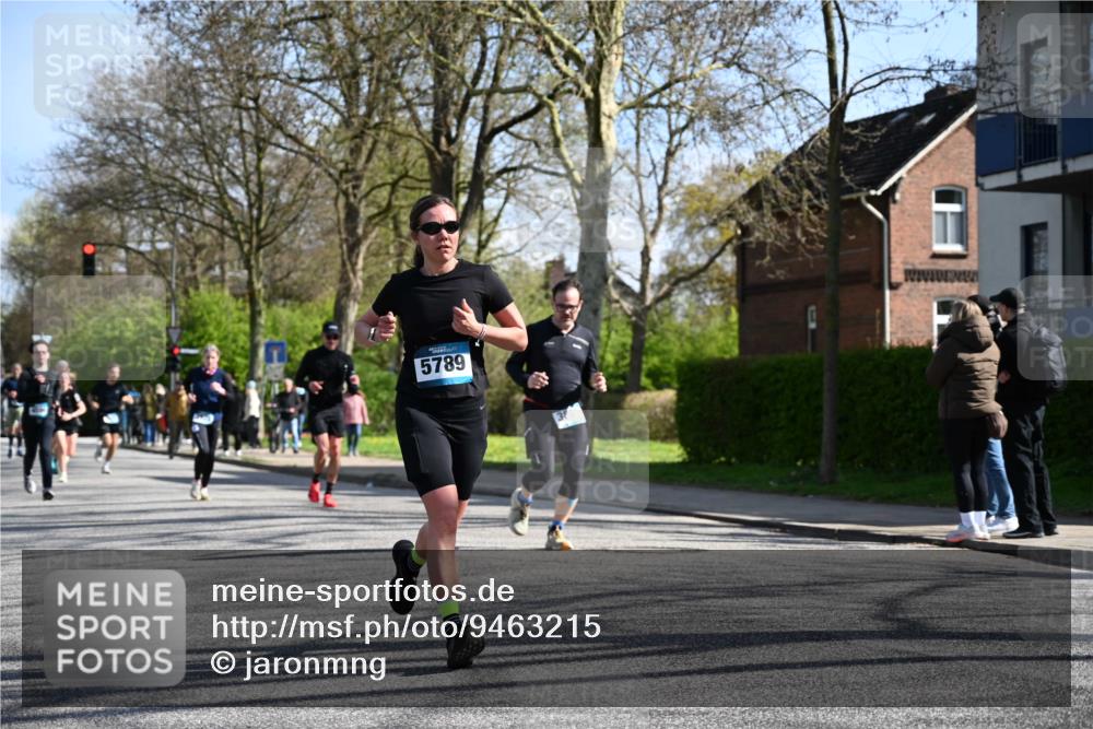 12.04.2026 - 45. Internationalen Wilhelmsburger Insellauf J. Mangold http://msf.ph/oto/9463215 12.04.2026 10:52:00 Ziel 4541, 2432, 4414, 5671, 4596, 4024, 5789, 3151, 3674, 3184, 3366, 3923, 3887, 3102, 3852, 2239, 2256, 2255, 5501, 5574, 4710, 4689, 4836, 3291, 5284, 3577, 2625 meine-sportfotos.de