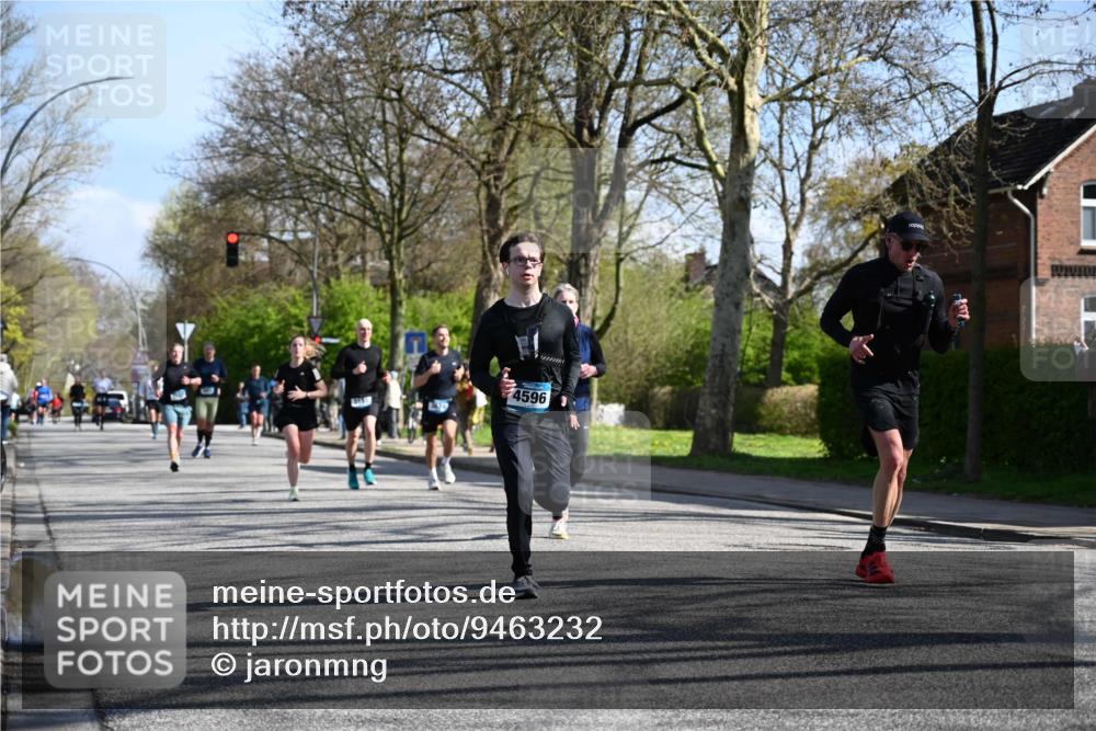 12.04.2026 - 45. Internationalen Wilhelmsburger Insellauf J. Mangold http://msf.ph/oto/9463232 12.04.2026 10:52:04 Ziel 4414, 5671, 4596, 4024, 5789, 3151, 3674, 3184, 3366, 3923, 3887, 3102, 3852, 2239, 3852, 2239, 2256, 2255, 5501, 5574, 4710, 4689, 4836, 3291, 5284, 3577, 2625, 4008, 3237, 5727 meine-sportfotos.de