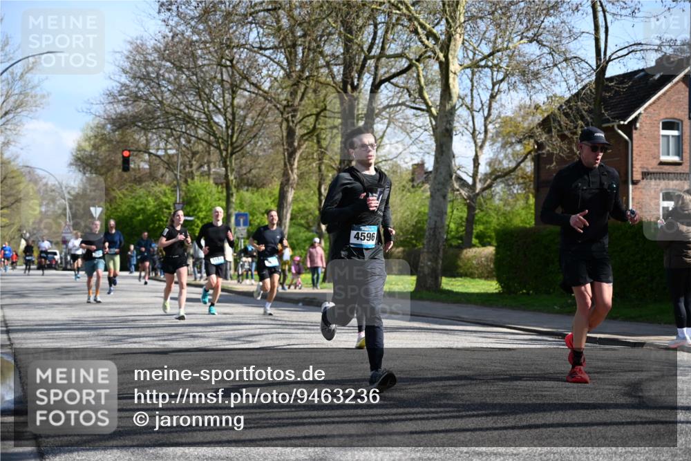 12.04.2026 - 45. Internationalen Wilhelmsburger Insellauf J. Mangold http://msf.ph/oto/9463236 12.04.2026 10:52:04 Ziel 4414, 5671, 4596, 4024, 5789, 3151, 3674, 3184, 3366, 3923, 3887, 3102, 3852, 2239, 3852, 2239, 2256, 2255, 5501, 5574, 4710, 4689, 4836, 3291, 5284, 3577, 2625, 4008, 3237, 5727 meine-sportfotos.de