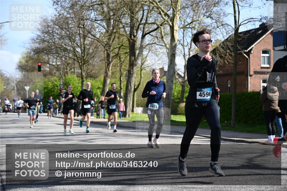12.04.2026 - 45. Internationalen Wilhelmsburger Insellauf J. Mangold http://msf.ph/oto/9463240 12.04.2026 10:52:04 Ziel 4414, 5671, 4596, 4024, 5789, 3151, 3674, 3184, 3366, 3923, 3887, 3102, 3852, 2239, 3852, 2239, 2256, 2255, 5501, 5574, 4710, 4689, 4836, 3291, 5284, 3577, 2625, 4008, 3237, 5727 meine-sportfotos.de