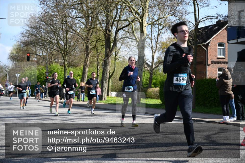 12.04.2026 - 45. Internationalen Wilhelmsburger Insellauf J. Mangold http://msf.ph/oto/9463243 12.04.2026 10:52:04 Ziel 4414, 5671, 4596, 4024, 5789, 3151, 3674, 3184, 3366, 3923, 3887, 3102, 3852, 2239, 3852, 2239, 2256, 2255, 5501, 5574, 4710, 4689, 4836, 3291, 5284, 3577, 2625, 4008, 3237, 5727 meine-sportfotos.de