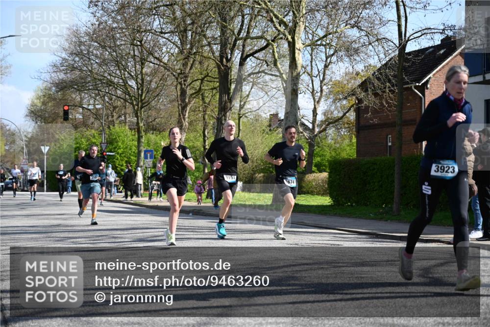 12.04.2026 - 45. Internationalen Wilhelmsburger Insellauf J. Mangold http://msf.ph/oto/9463260 12.04.2026 10:52:06 Ziel 4414, 5671, 4596, 4024, 5789, 3151, 3674, 3184, 3366, 3923, 3887, 3102, 3852, 2239, 2256, 2255, 5501, 5574, 5501, 5574, 4710, 4689, 4836, 3291, 3291, 5284, 3577, 2625, 4008, 3237, 5727 meine-sportfotos.de