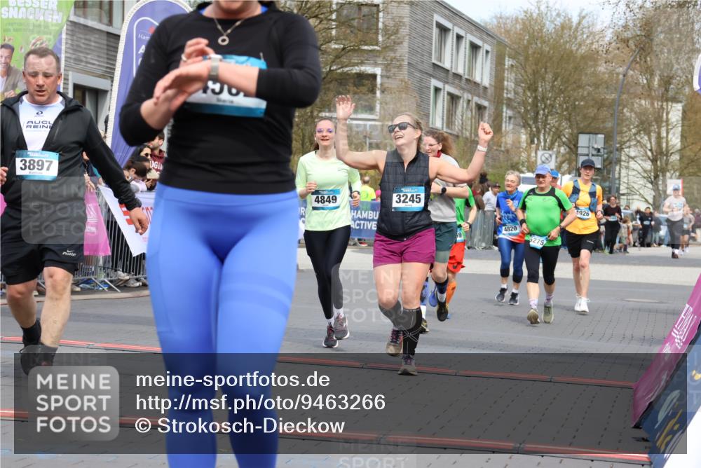 12.04.2026 - 45. Internationalen Wilhelmsburger Insellauf Strokosch-Dieckow http://msf.ph/oto/9463266 12.04.2026 13:16:49 Ziel 3220, 4502, 3897, 3245, 4849, 3195, 5275, 5269 meine-sportfotos.de