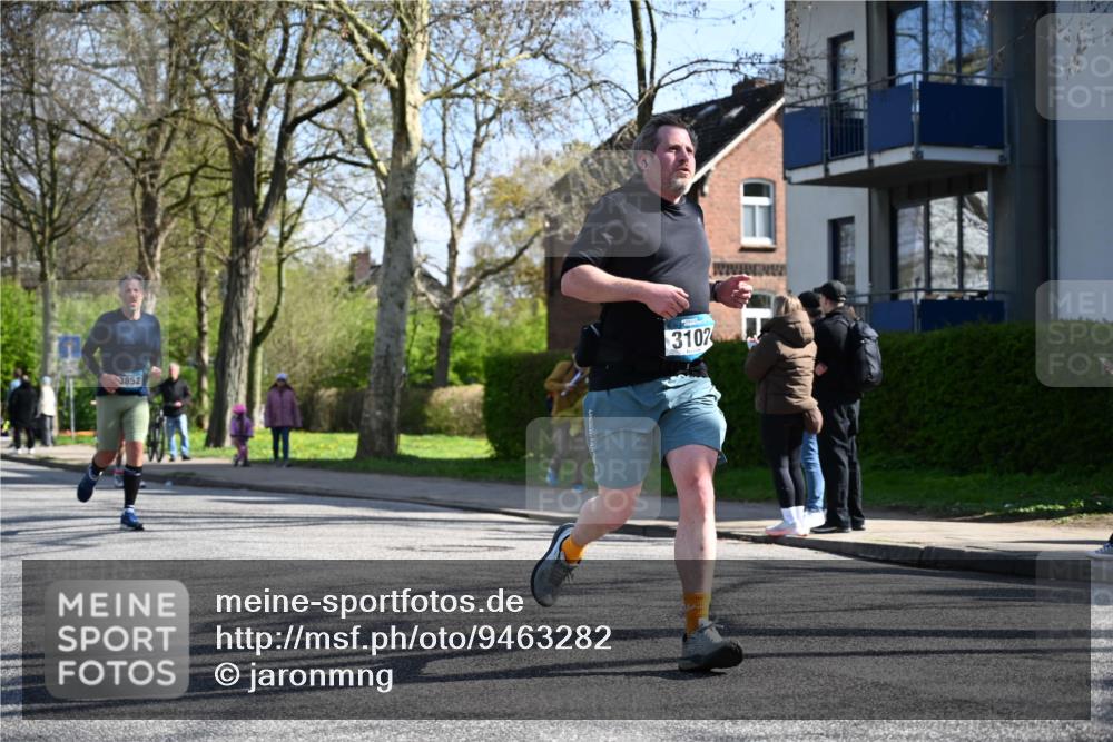 12.04.2026 - 45. Internationalen Wilhelmsburger Insellauf J. Mangold http://msf.ph/oto/9463282 12.04.2026 10:52:10 Ziel 4596, 4024, 5789, 3151, 3674, 3184, 3366, 3923, 3887, 3102, 3852, 2239, 2256, 2255, 5501, 5574, 4710, 4689, 4836, 3291, 5284, 3577, 2625, 4008, 3237, 5727 meine-sportfotos.de