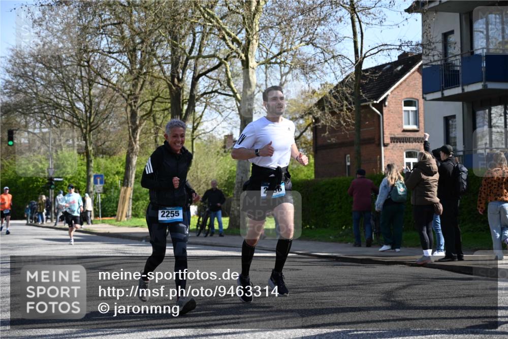 12.04.2026 - 45. Internationalen Wilhelmsburger Insellauf J. Mangold http://msf.ph/oto/9463314 12.04.2026 10:52:19 Ziel 3366, 3923, 3887, 3102, 3852, 2239, 2256, 2255, 5501, 5574, 4710, 4689, 4836, 3291, 5284, 3577, 2625, 4008, 3237, 5727, 2746, 2355, 5491, 3576 meine-sportfotos.de