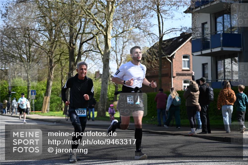 12.04.2026 - 45. Internationalen Wilhelmsburger Insellauf J. Mangold http://msf.ph/oto/9463317 12.04.2026 10:52:19 Ziel 3366, 3923, 3887, 3102, 3852, 2239, 2256, 2255, 5501, 5574, 4710, 4689, 4836, 3291, 5284, 3577, 2625, 4008, 3237, 5727, 2746, 2355, 5491, 3576 meine-sportfotos.de