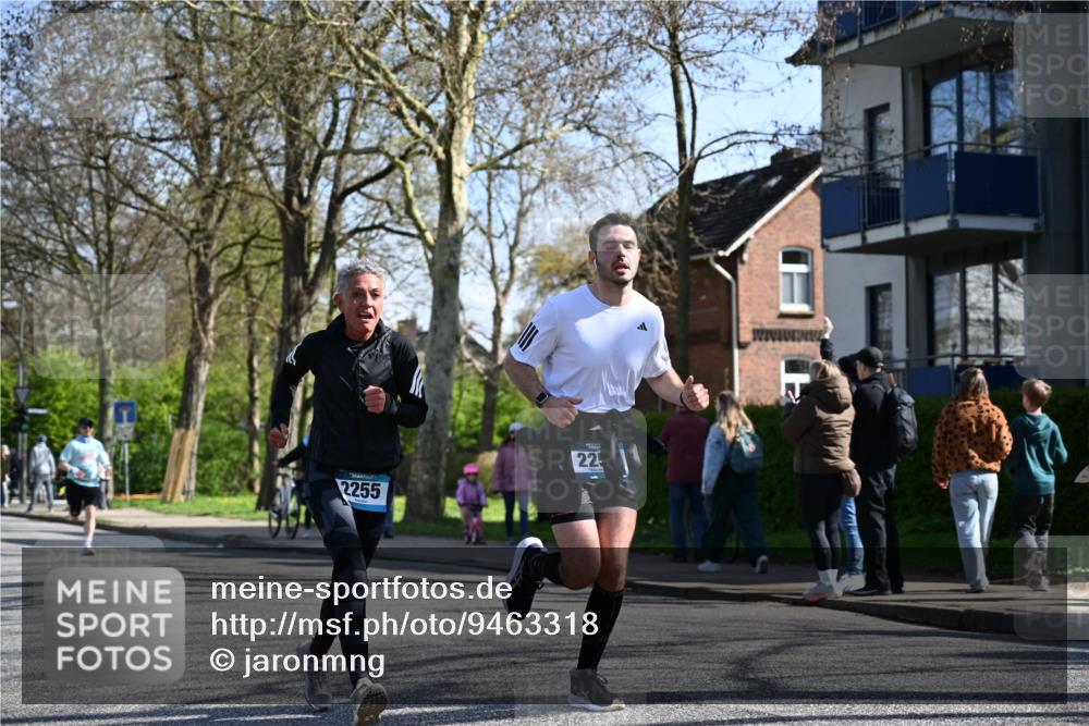 12.04.2026 - 45. Internationalen Wilhelmsburger Insellauf J. Mangold http://msf.ph/oto/9463318 12.04.2026 10:52:19 Ziel 3366, 3923, 3887, 3102, 3852, 2239, 2256, 2255, 5501, 5574, 4710, 4689, 4836, 3291, 5284, 3577, 2625, 4008, 3237, 5727, 2746, 2355, 5491, 3576 meine-sportfotos.de