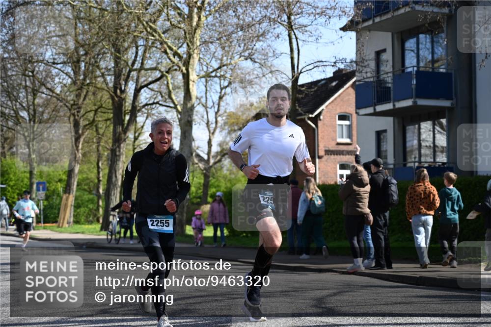 12.04.2026 - 45. Internationalen Wilhelmsburger Insellauf J. Mangold http://msf.ph/oto/9463320 12.04.2026 10:52:19 Ziel 3366, 3923, 3887, 3102, 3852, 2239, 2256, 2255, 5501, 5574, 4710, 4689, 4836, 3291, 5284, 3577, 2625, 4008, 3237, 5727, 2746, 2355, 5491, 3576 meine-sportfotos.de