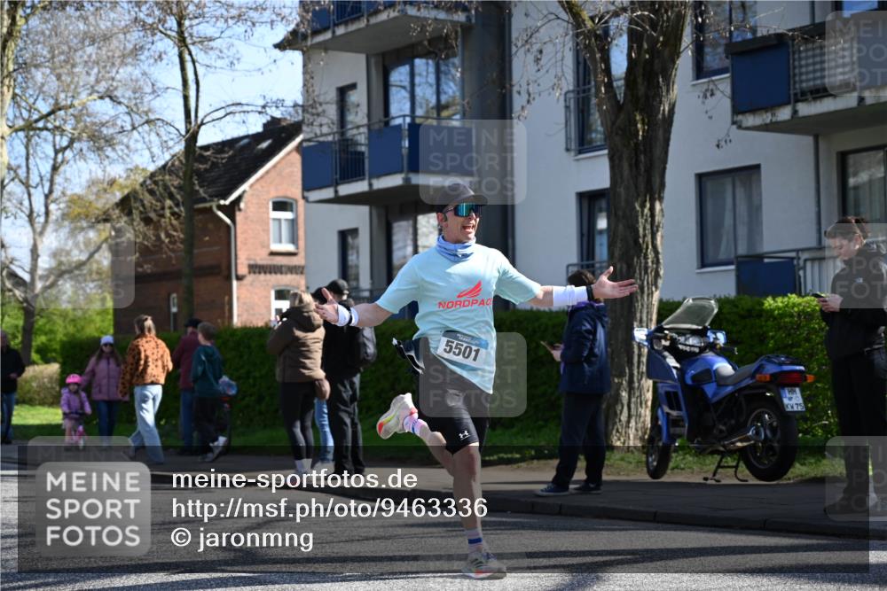 12.04.2026 - 45. Internationalen Wilhelmsburger Insellauf J. Mangold http://msf.ph/oto/9463336 12.04.2026 10:52:24 Ziel 3852, 2239, 2256, 2255, 5501, 5574, 4710, 4689, 4836, 3291, 5284, 3577, 2625, 2625, 4008, 3237, 5727, 2746, 2355, 5491, 3576, 4457, 2978, 2004 meine-sportfotos.de