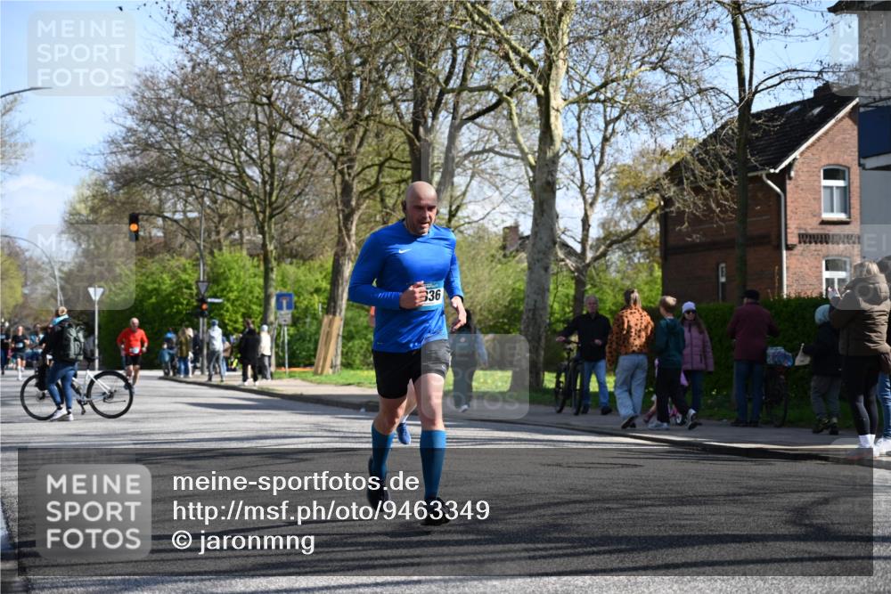 12.04.2026 - 45. Internationalen Wilhelmsburger Insellauf J. Mangold http://msf.ph/oto/9463349 12.04.2026 10:52:26 Ziel 3852, 2239, 2256, 2255, 5501, 5574, 4710, 4689, 4836, 3291, 5284, 3577, 2625, 4008, 3237, 3237, 5727, 2746, 2355, 5491, 3576, 4457, 2978, 2004 meine-sportfotos.de