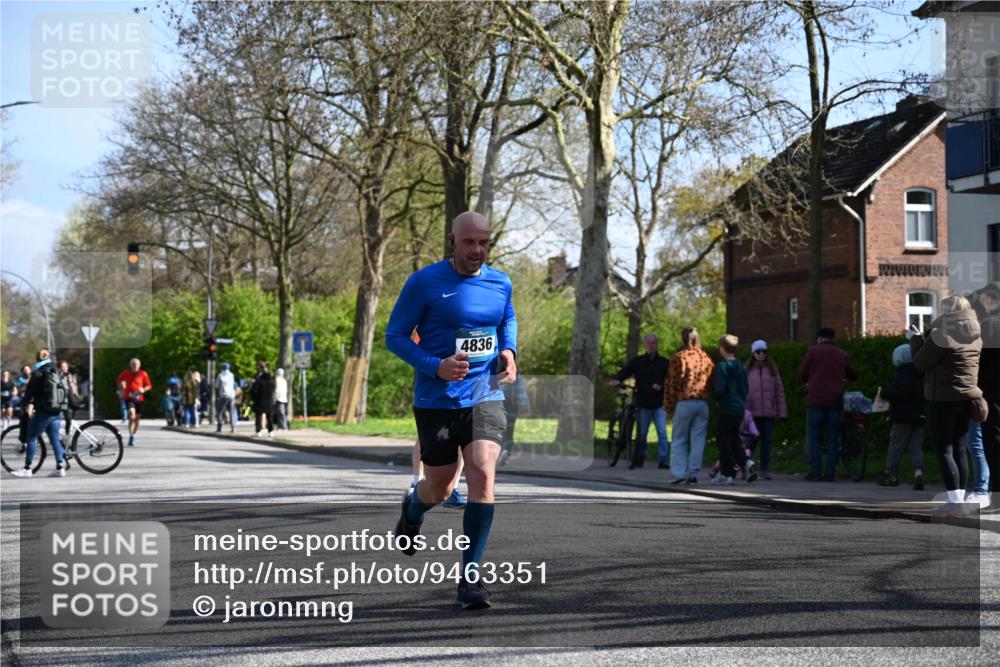 12.04.2026 - 45. Internationalen Wilhelmsburger Insellauf J. Mangold http://msf.ph/oto/9463351 12.04.2026 10:52:26 Ziel 3852, 2239, 2256, 2255, 5501, 5574, 4710, 4689, 4836, 3291, 5284, 3577, 2625, 4008, 3237, 3237, 5727, 2746, 2355, 5491, 3576, 4457, 2978, 2004 meine-sportfotos.de
