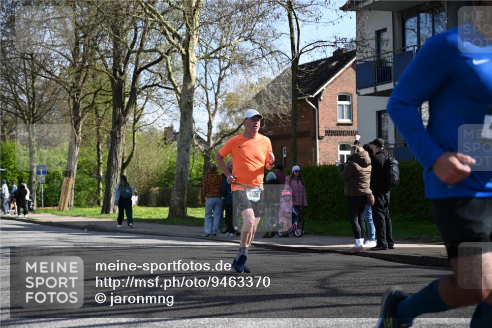 12.04.2026 - 45. Internationalen Wilhelmsburger Insellauf J. Mangold http://msf.ph/oto/9463370 12.04.2026 10:52:28 Ziel 3852, 2239, 2256, 2255, 5501, 5574, 4710, 4689, 4836, 3291, 5284, 3577, 2625, 4008, 3237, 5727, 5727, 2746, 2355, 5491, 3576, 4457, 2978, 2004 meine-sportfotos.de