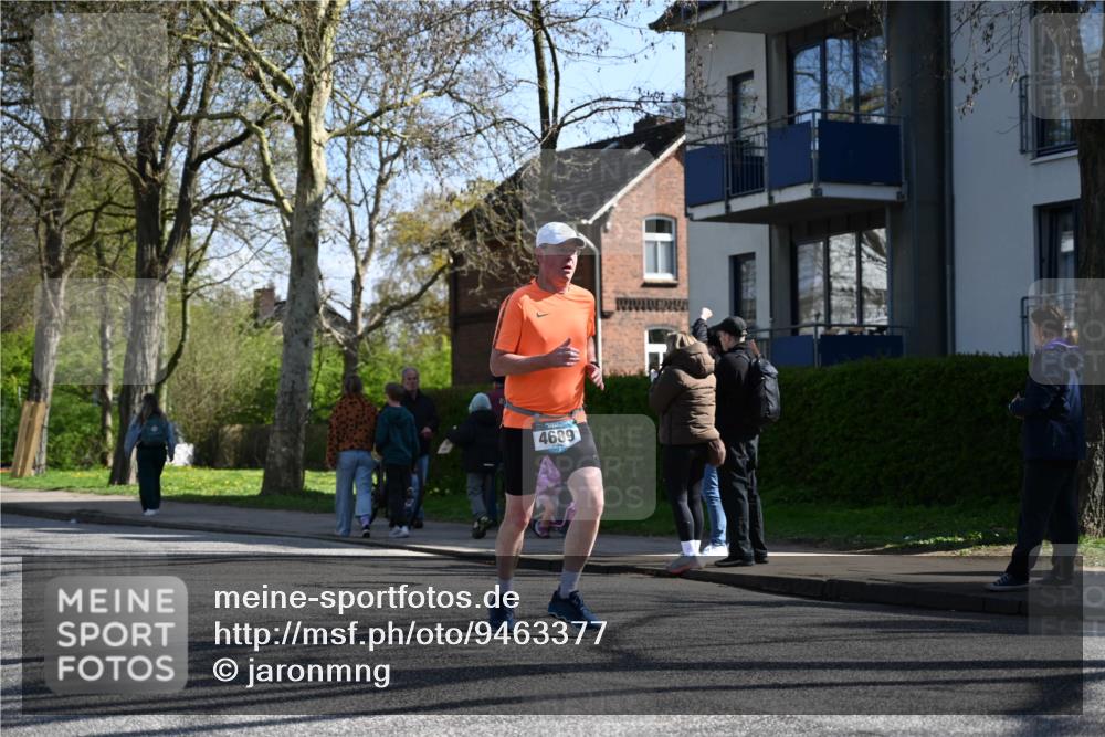 12.04.2026 - 45. Internationalen Wilhelmsburger Insellauf J. Mangold http://msf.ph/oto/9463377 12.04.2026 10:52:28 Ziel 3852, 2239, 2256, 2255, 5501, 5574, 4710, 4689, 4836, 3291, 5284, 3577, 2625, 4008, 3237, 5727, 5727, 2746, 2355, 5491, 3576, 4457, 2978, 2004 meine-sportfotos.de