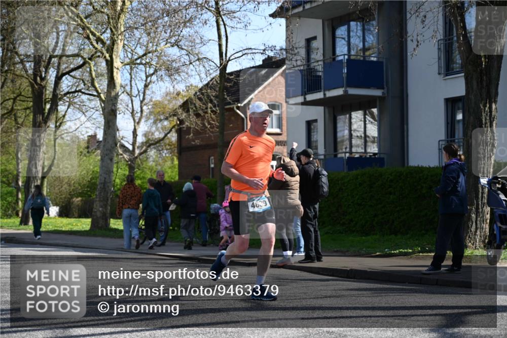 12.04.2026 - 45. Internationalen Wilhelmsburger Insellauf J. Mangold http://msf.ph/oto/9463379 12.04.2026 10:52:28 Ziel 3852, 2239, 2256, 2255, 5501, 5574, 4710, 4689, 4836, 3291, 5284, 3577, 2625, 4008, 3237, 5727, 5727, 2746, 2355, 5491, 3576, 4457, 2978, 2004 meine-sportfotos.de