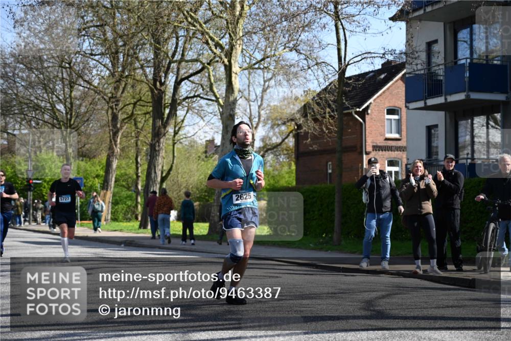 12.04.2026 - 45. Internationalen Wilhelmsburger Insellauf J. Mangold http://msf.ph/oto/9463387 12.04.2026 10:52:38 Ziel 4689, 4836, 3291, 5284, 3577, 2625, 4008, 3237, 5727, 2746, 2355, 5491, 3576, 4457, 2978, 2004, 2162, 4943, 4801, 4802, 5544 meine-sportfotos.de