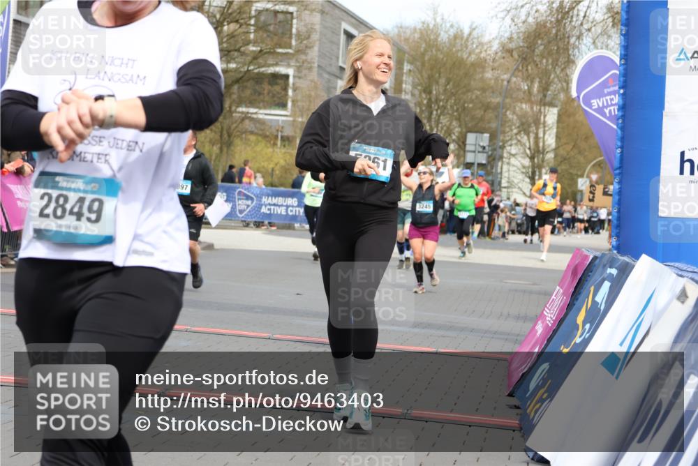 12.04.2026 - 45. Internationalen Wilhelmsburger Insellauf Strokosch-Dieckow http://msf.ph/oto/9463403 12.04.2026 13:16:45 Ziel 2849, 4808, 5261, 3220, 4502, 3897 meine-sportfotos.de