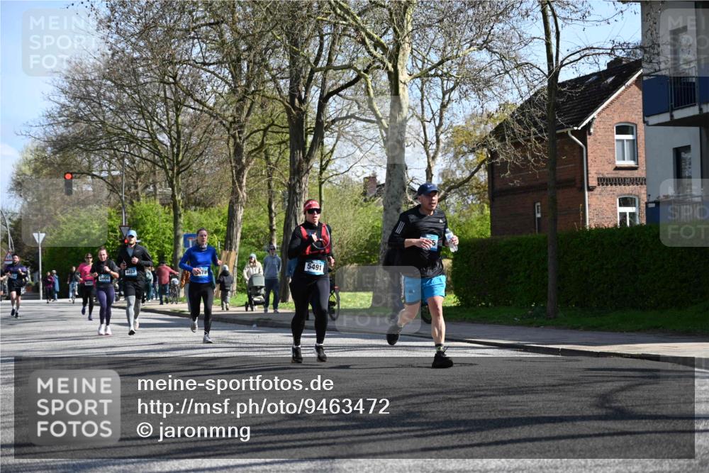 12.04.2026 - 45. Internationalen Wilhelmsburger Insellauf J. Mangold http://msf.ph/oto/9463472 12.04.2026 10:52:54 Ziel 2746, 2355, 5491, 3576, 4457, 2978, 2004, 2162, 4943, 4801, 4802, 5544, 4499, 4277, 2600, 5490, 5576, 5576, 5614, 4750, 2593, 2834 meine-sportfotos.de