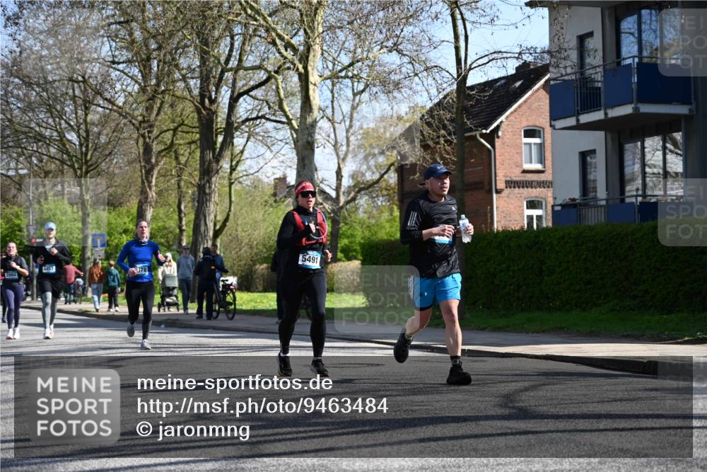 12.04.2026 - 45. Internationalen Wilhelmsburger Insellauf J. Mangold http://msf.ph/oto/9463484 12.04.2026 10:52:54 Ziel 2746, 2355, 5491, 3576, 4457, 2978, 2004, 2162, 4943, 4801, 4802, 5544, 4499, 4277, 2600, 5490, 5576, 5576, 5614, 4750, 2593, 2834 meine-sportfotos.de