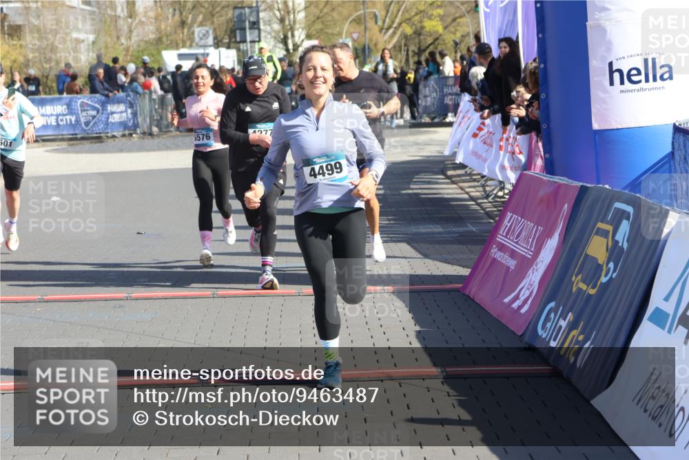 12.04.2026 - 45. Internationalen Wilhelmsburger Insellauf Strokosch-Dieckow http://msf.ph/oto/9463487 12.04.2026 10:53:44 Ziel 5544, 4499, 4277, 2600, 5490, 5576 meine-sportfotos.de
